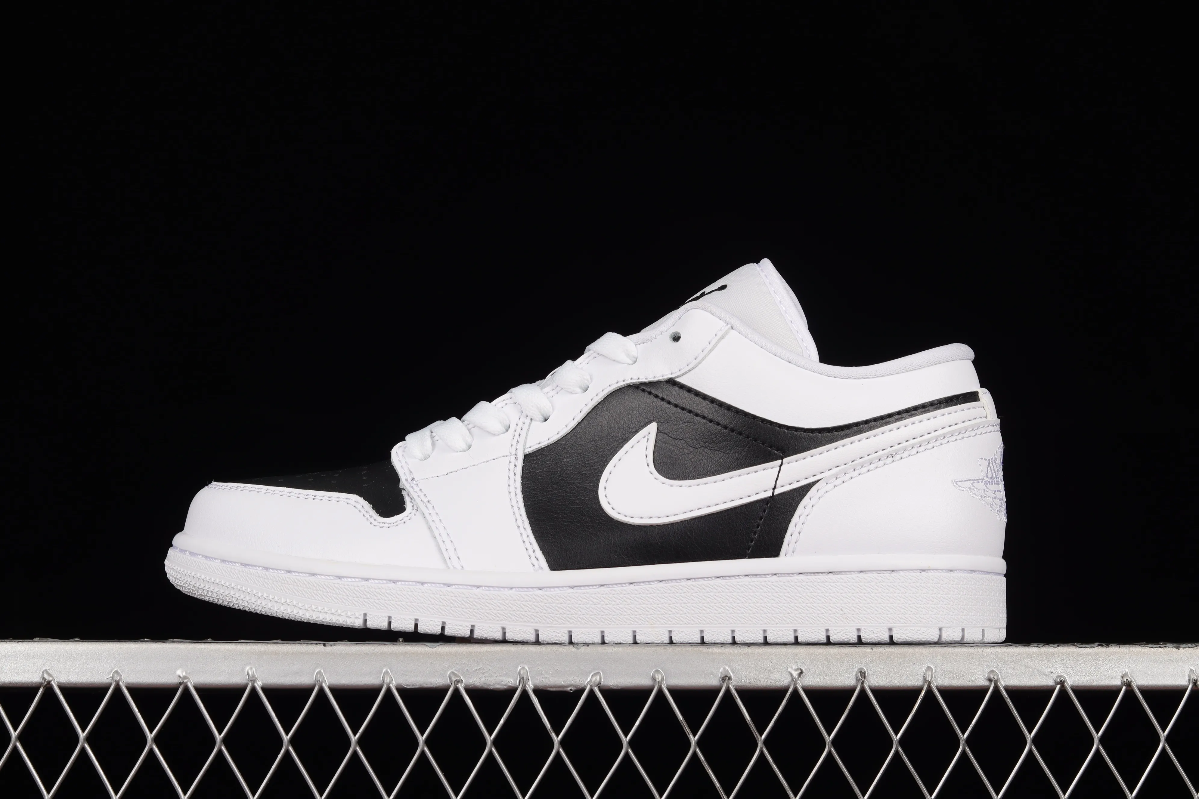 All categories Air Jordan Jordan series basketball shoes Air Jordan 1 Low G version pure original Air Jordan AJ1 Low AJ1 Joe 1 black and white panda low-top cultural sneakers DC0774-100